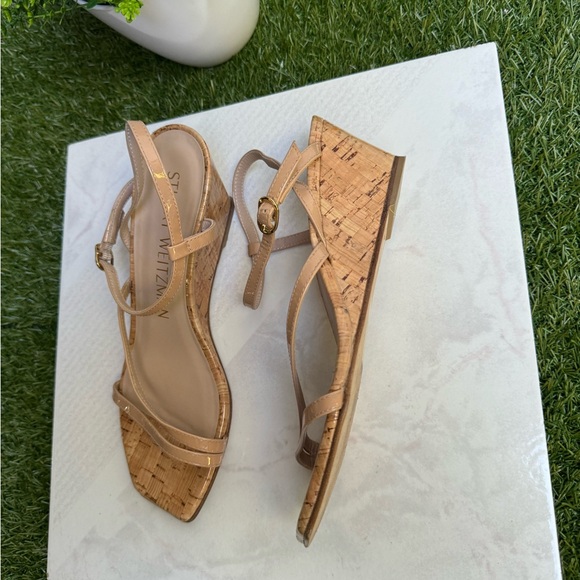 Stuart Weitzman
Oasis 50MM Leather Wedge Sandalsa size 7 Adobe (Nude) Cork - Picture 9 of 13